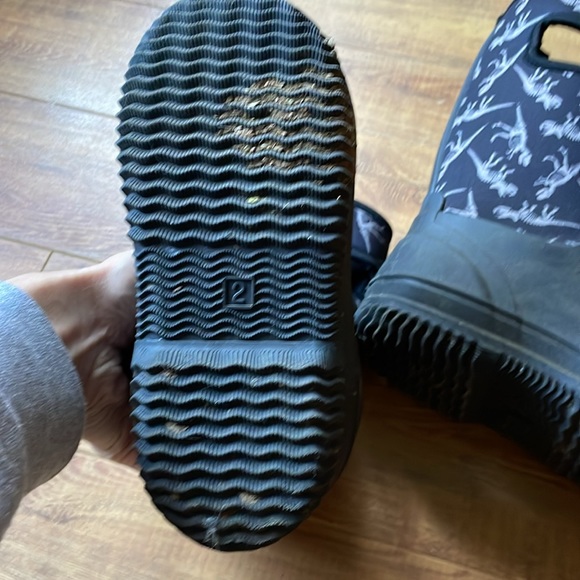 Joe fresh size 2 neoprene boots - Picture 3 of 10